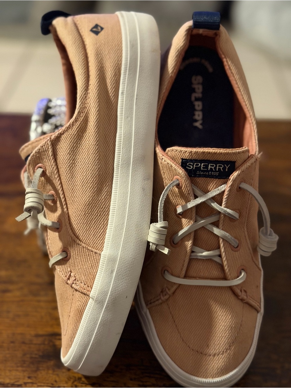 Sperry Crest Vibe Canvas Sneaker Tan Beige Boat Shoes Casual Size 8.5